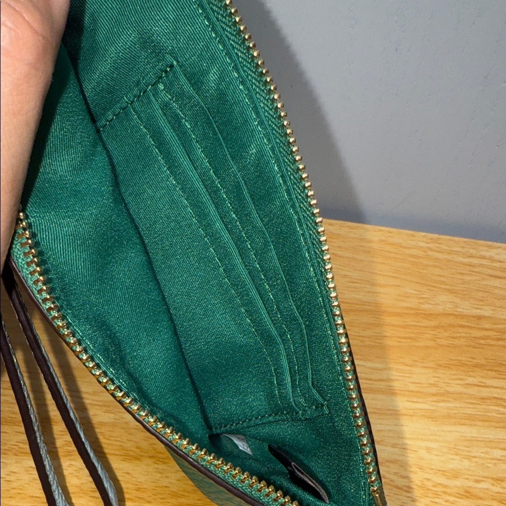 Coach Corner Zip Wristlet  Radish 🫜 - Picture 15 of 16